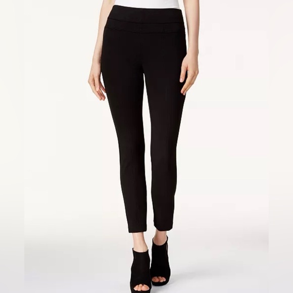 Bar III Pants - Bar III for Macy’s black ponte pull on dress pants - size XS